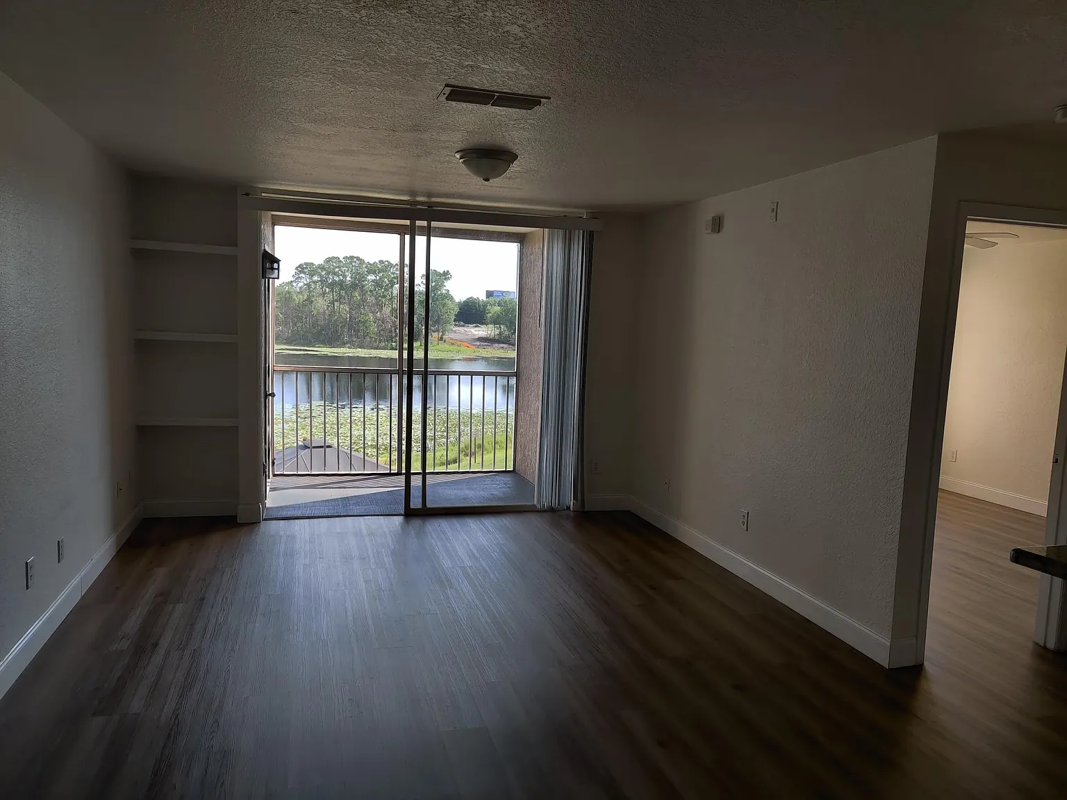1 bed, 671 sqft, $1,450 — Photo 3