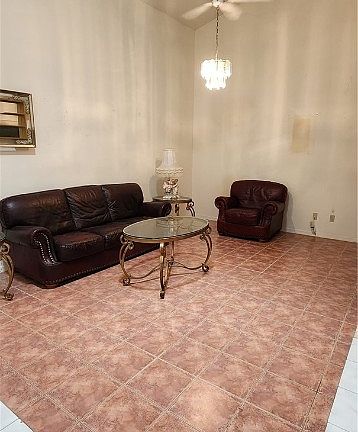 4th image of 10653 Vanceboro Ct