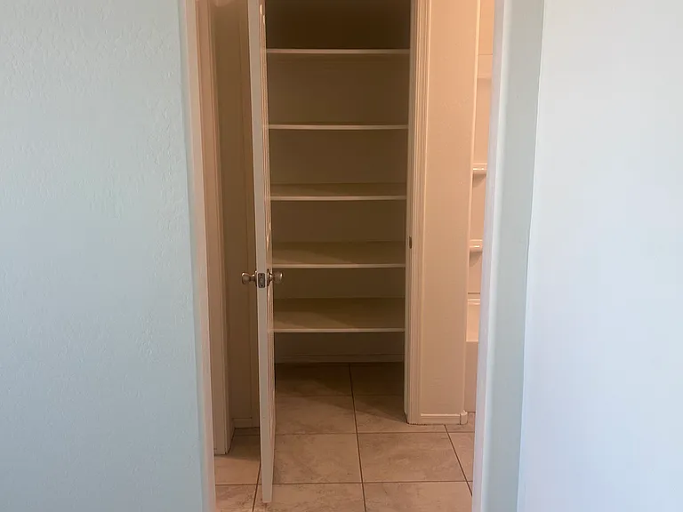 15422 W Windward Ave — Photo 42