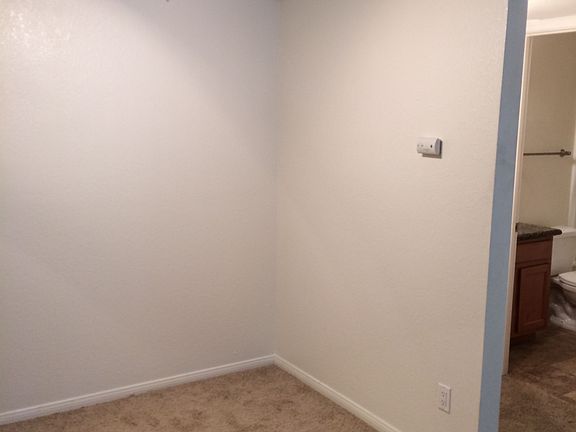 3rd image of 3715 Tallyho Dr APT 147
