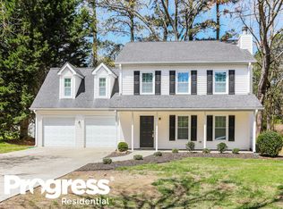 1070 Burning Bush Dr, Loganville, GA