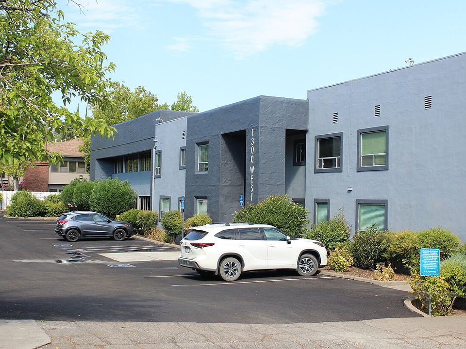 1st image of 1300 West St #211