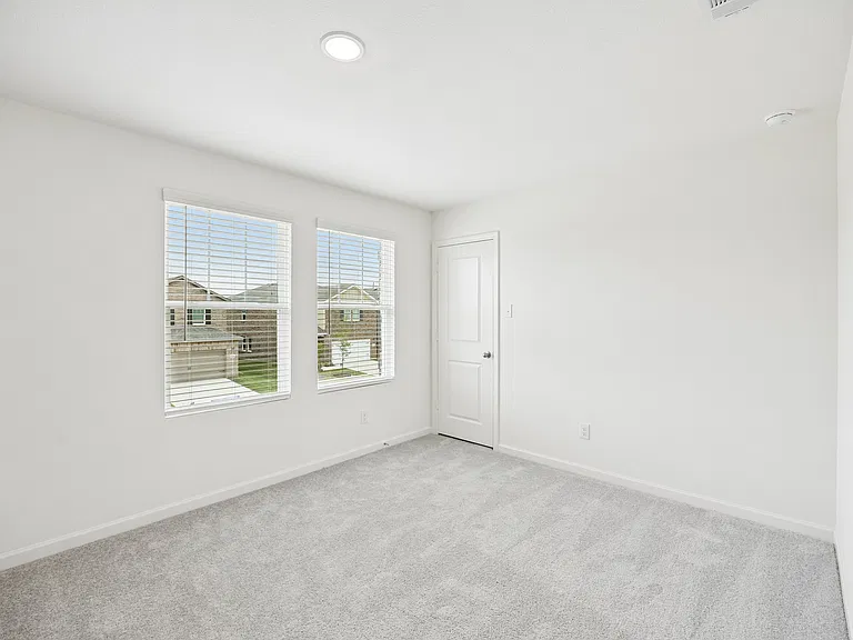 14221 Donahue St — Photo 15