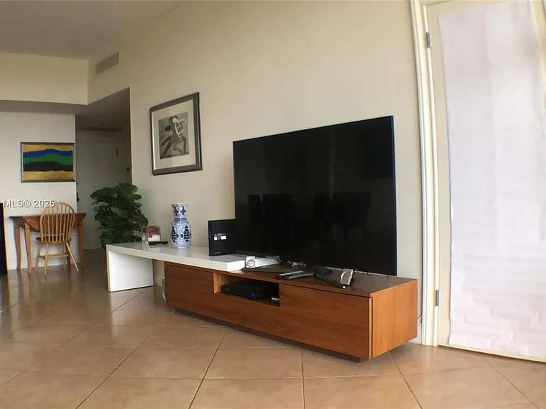 151 Crandon Blvd #833 — Photo 3
