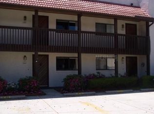 6102 Country Club Dr, Lake Wales, FL 33898