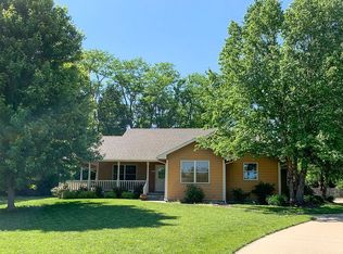 110 Lockett Ln, Saint George, KS 66535
