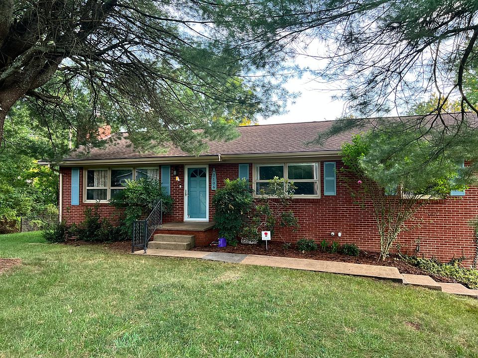1st image of 2106 Greenbriar Cir