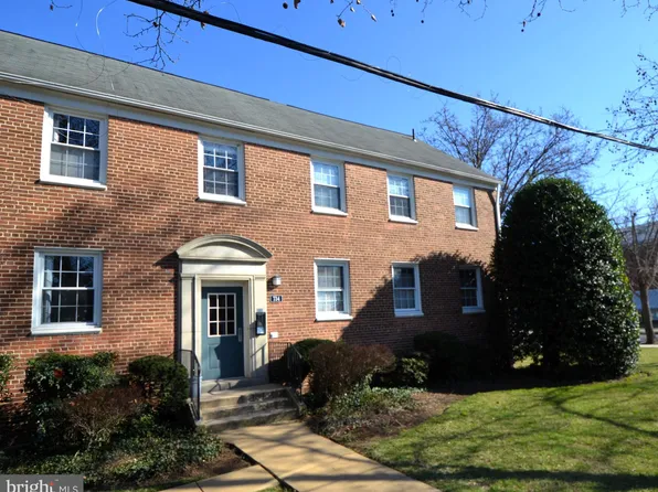 734 S Fayette St APT 12, Alexandria, VA 22314