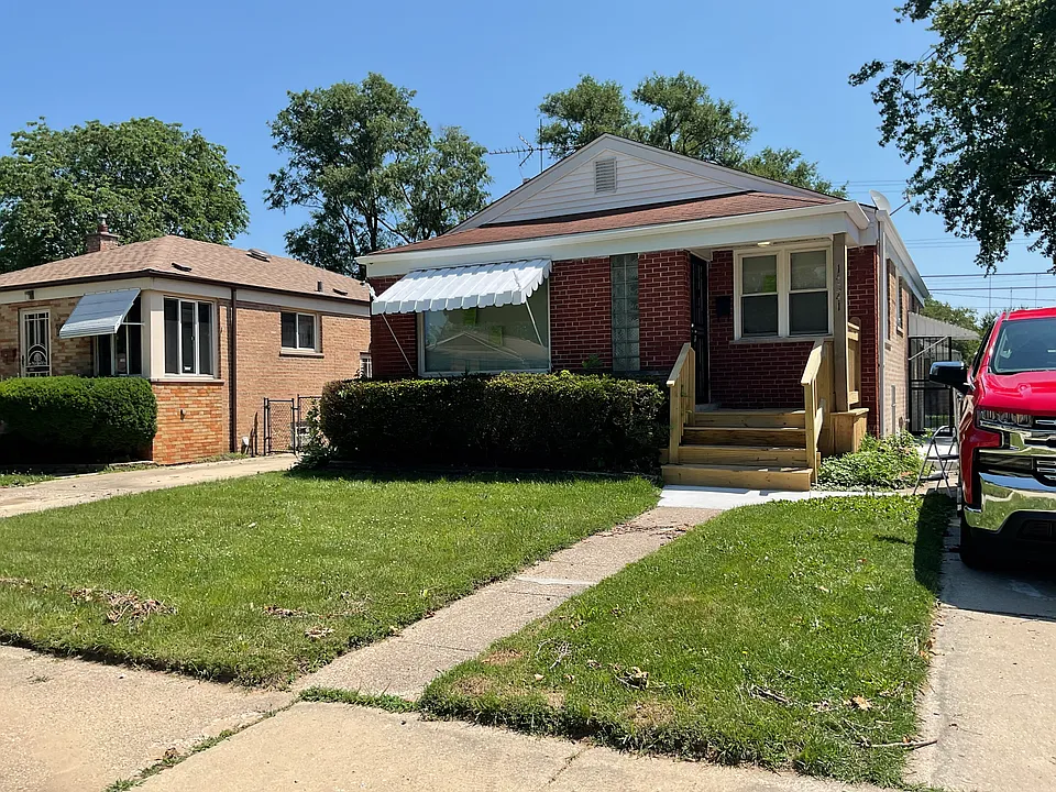 14341 University Ave #5