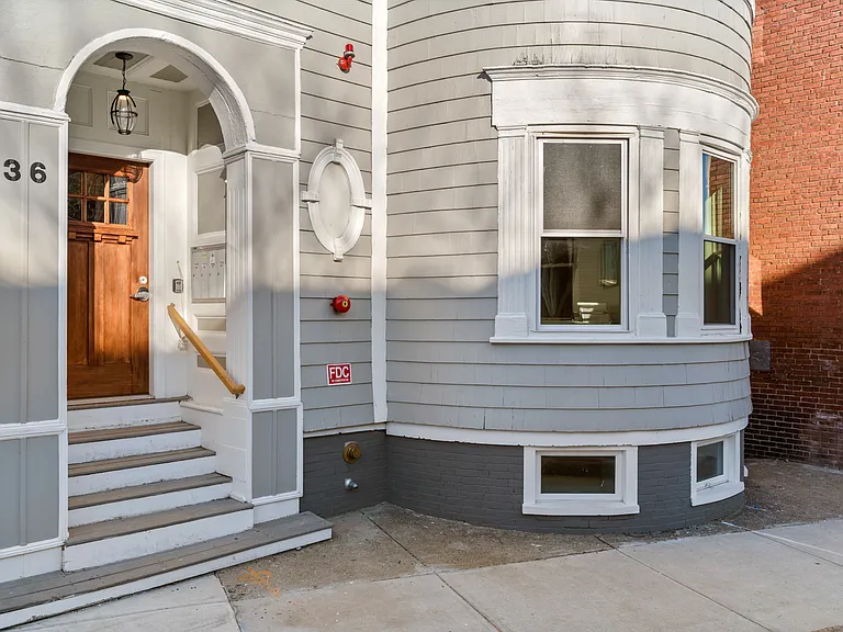 36 Emerson St #6 — Photo 16