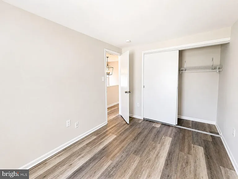 14350 Gringsby Ct — Photo 12