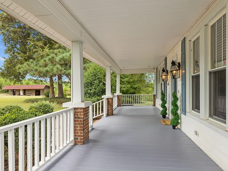 504 Parks Village Rd — Photo 40