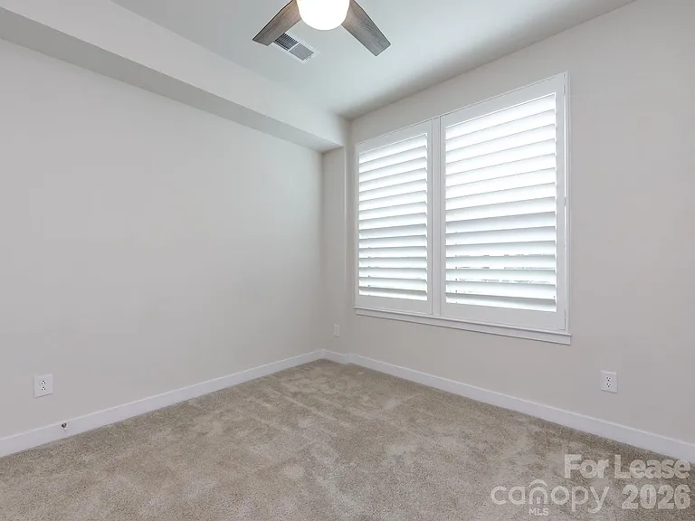 413 Spearfield Ln — Photo 7