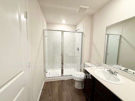5th image of 6114 Holly Spring Rd