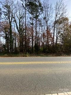 1st image of 3 W Park Ave