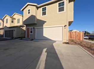 2718 Amora Cir, Santa Rosa, CA 95407