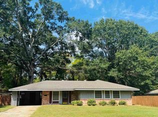 2000 Turtle Creek Dr, Marshall, TX 75670