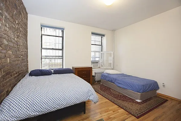 Rented by REAL New York | media 34