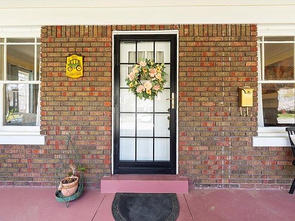 4th image of 2355 Eastwood Ave