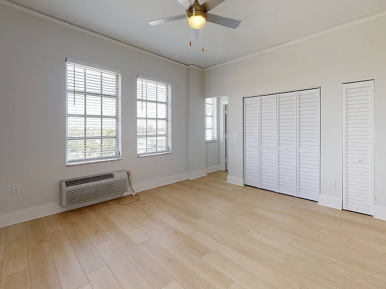 The Mirasol Apartments — Photo 15
