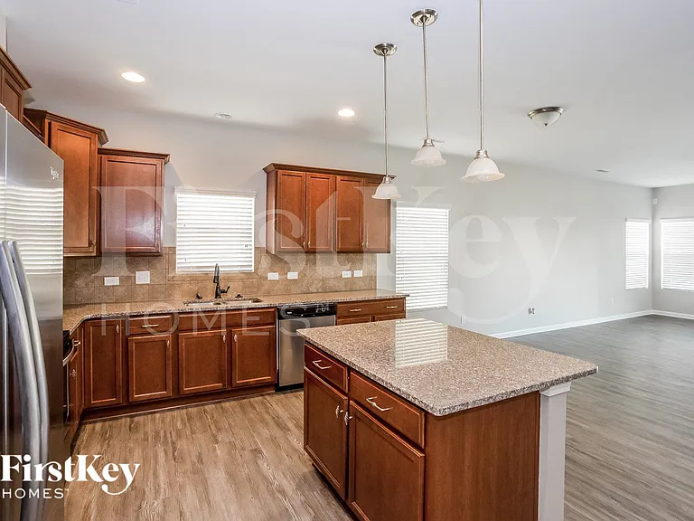 3516 Larkhaven Ave SW — Photo 6