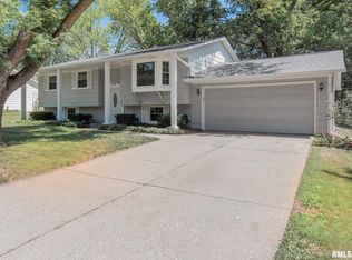 3411 Forest Rd, Davenport, IA 52807