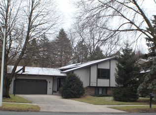 3014 9th Ave NW, Rochester, MN 55901