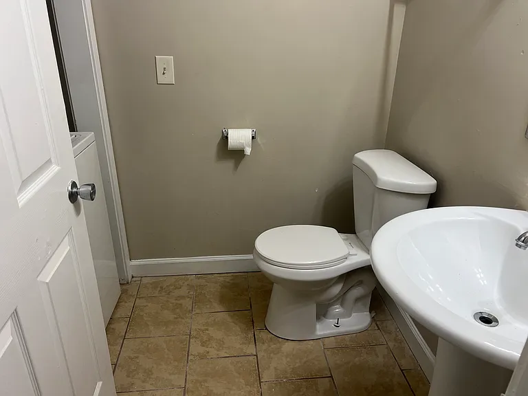 2769 Jobee Dr #7 — Photo 5