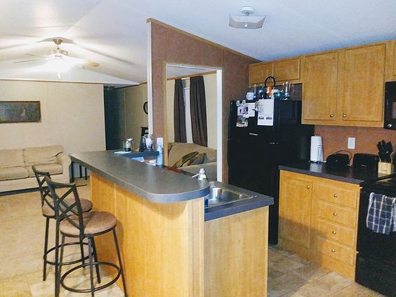 3rd image of 11 Stoney Dr