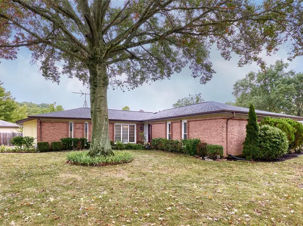 14326 Lake Tahoe Dr, Chesterfield, MO 63017