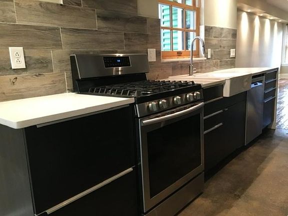 Contemporary Kitchen