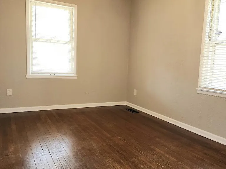 Unit Photo