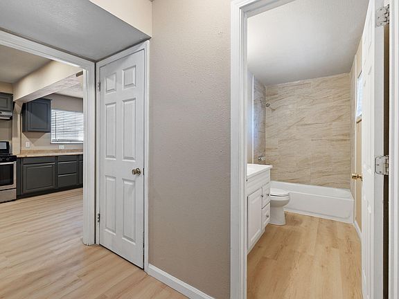 5th image of 3548 W Fairview Avenue
