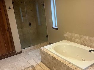 1909 Lake View Dr, Perry, OK 73077