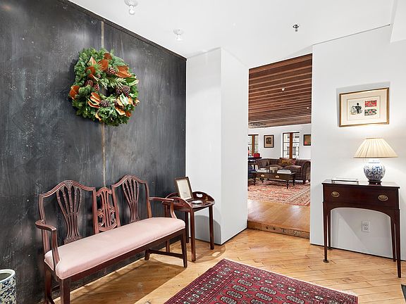 4th image of 104 Charlton St APT 3W