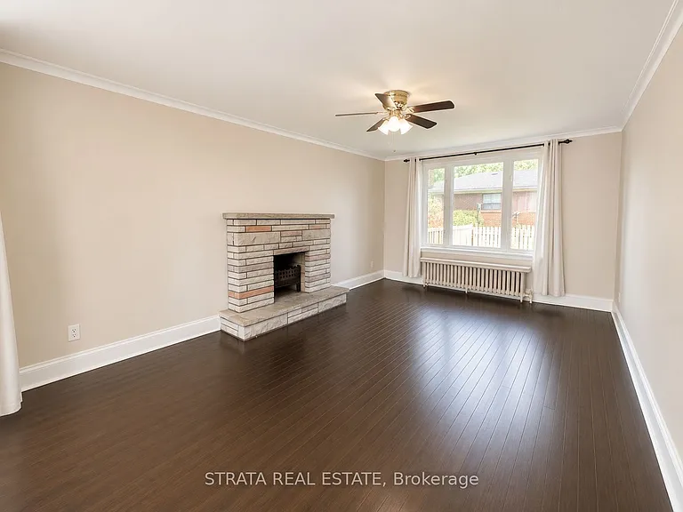 120 Phyllis Ave #UPPER — Photo 2