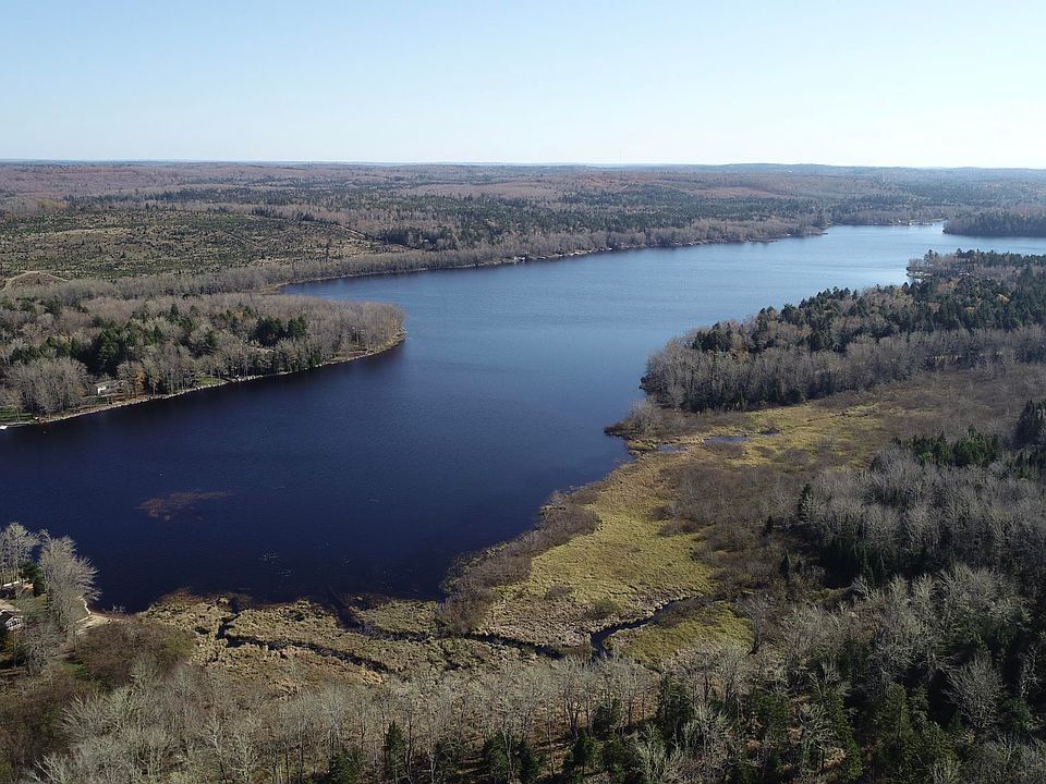 1st image of 104 River Ln