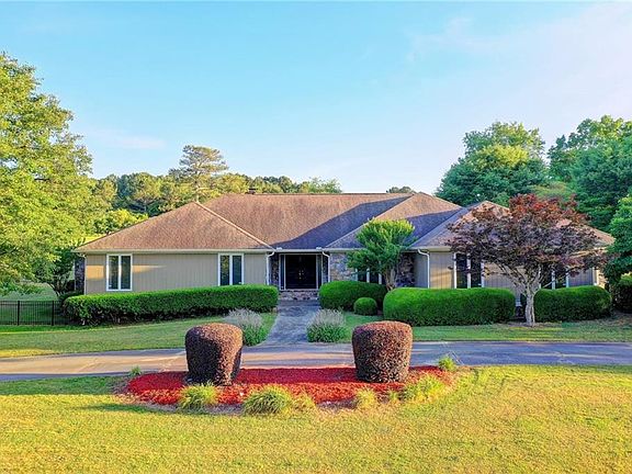 4th image of 1332 Green Turf Dr