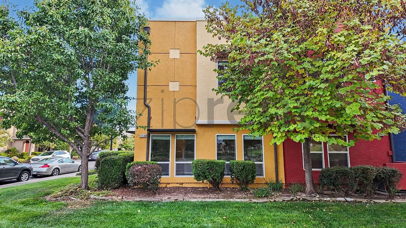 2 bed, 1311 sqft, $2,150 — Photo 1