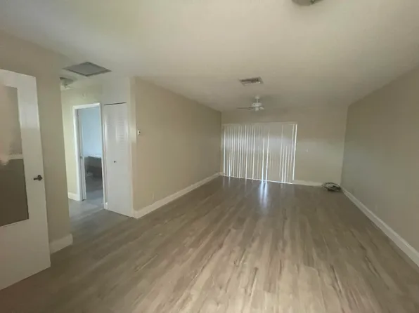 2676 Dudley Dr E APT B, West Palm Beach, FL 33415