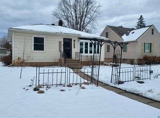 715 10th St S, Virginia, MN 55792