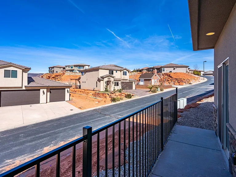 370 W Buena Vista Blvd #111 — Photo 2