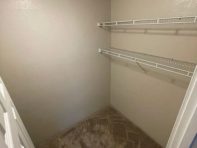 Signature Apartments — Photo 52
