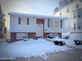 22 S Nice St, Frackville, PA 17931