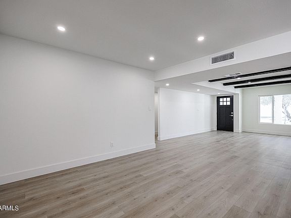 4th image of 13209 N 49TH Place