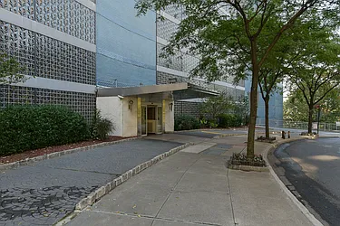 Sold by Houlihan Lawrence