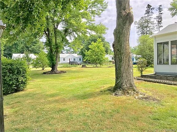 4th image of 3923 W Chatham Dr