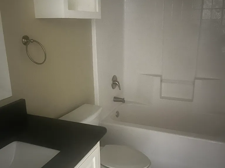 1133 Cabernet Dr — Photo 2
