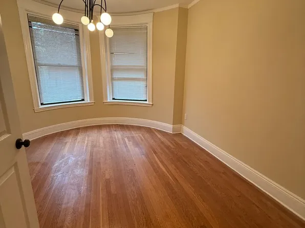 192 Saint Paul St #1A, Brookline, MA 02446