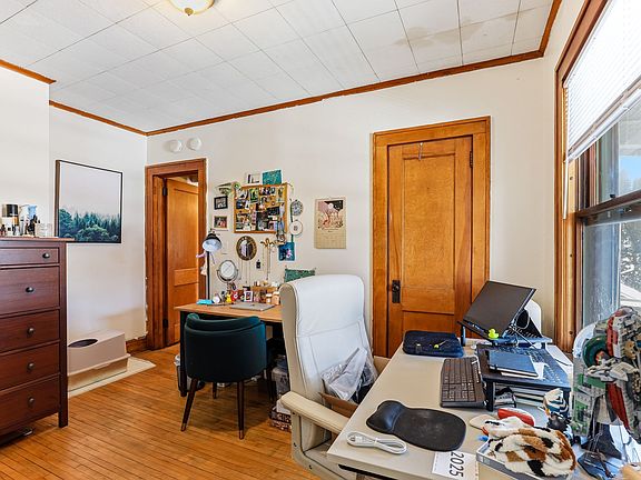 5th image of 1756 Saint Clair Ave APT 2